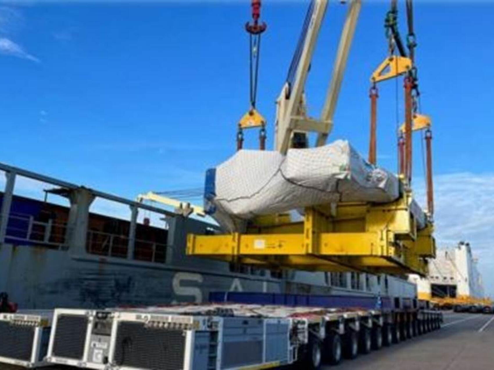 Europe's TF01 magnet coil reaches France